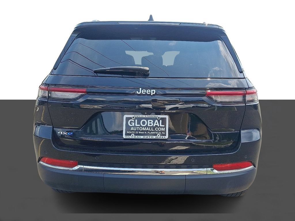 Used 2024 Jeep Grand Cherokee Limited 4xe AWD/4WD image 6