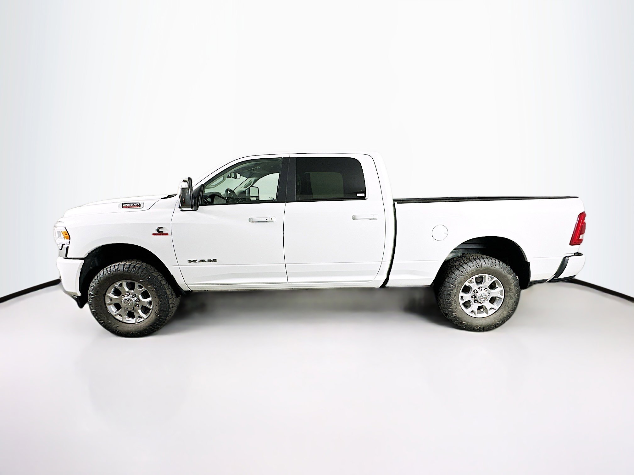Used 2024 RAM 2500 Laramie image 4