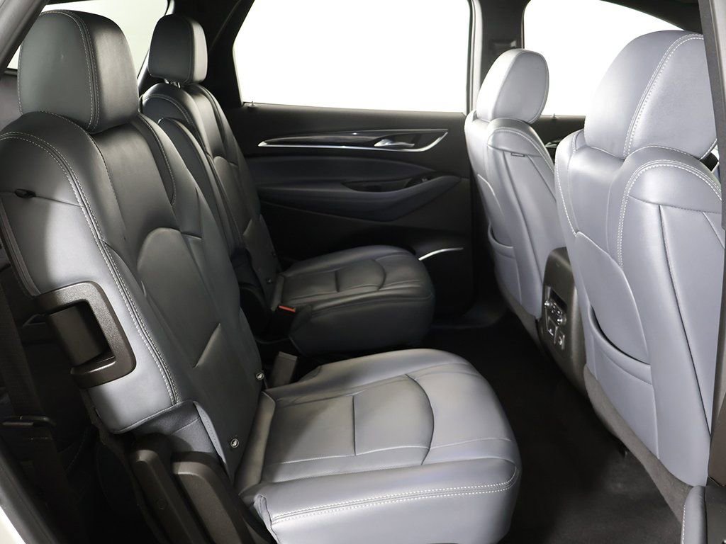 Used 2024 Buick Enclave Premium image 40