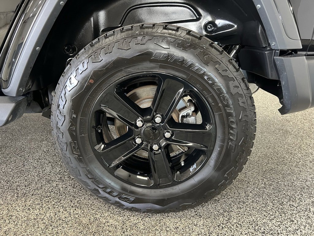 Used 2022 Jeep Wrangler Unlimited Sahara image 21