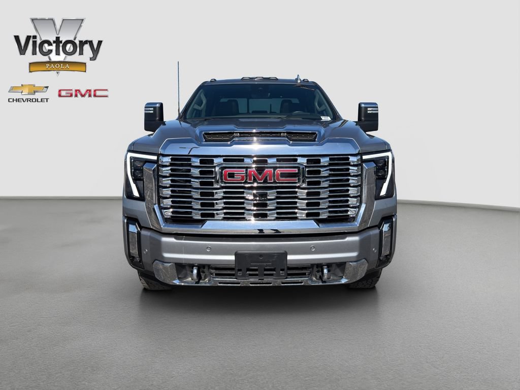 Used 2024 GMC Sierra 2500 Denali w/ Denali Reserve Package AWD/4WD image 2