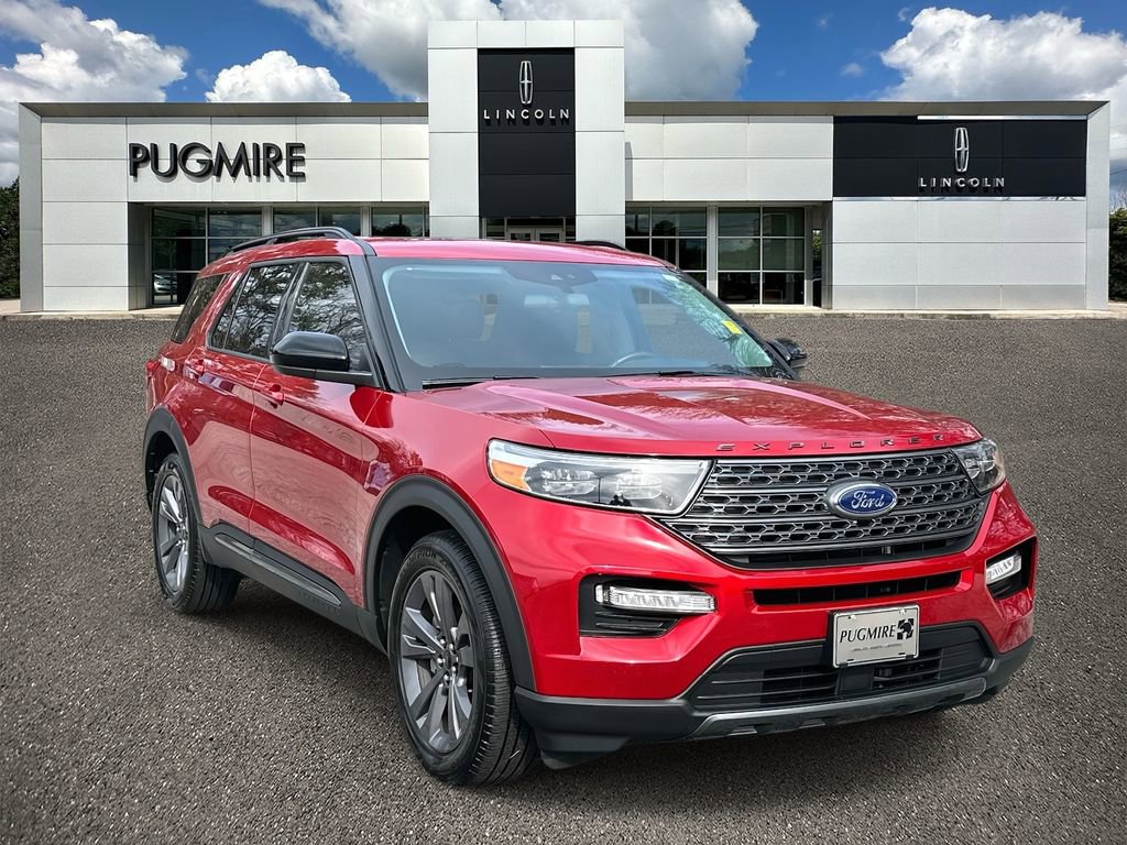 Used 2023 Ford Explorer XLT w/ Equipment Group 202A image 1