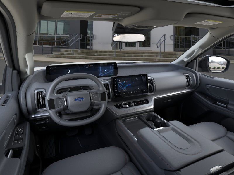 New 2025 Ford Expedition Active image 9