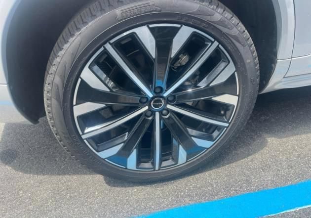 Used 2025 Volvo XC90 T8 Ultra AWD/4WD image 6
