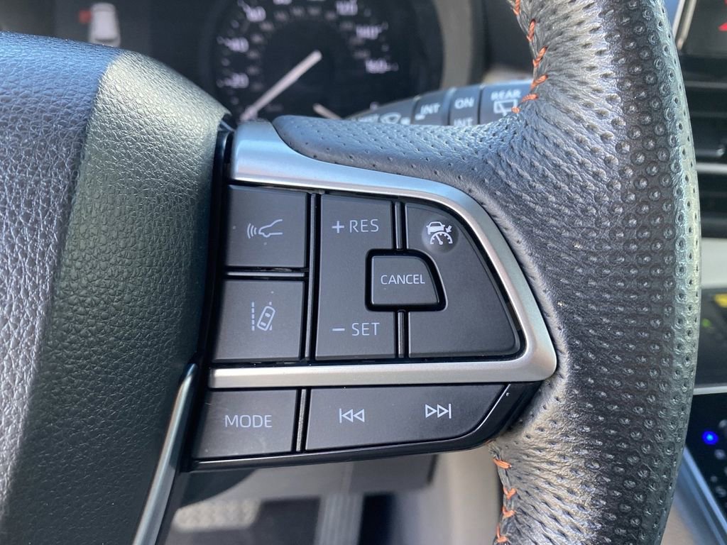 Certified 2023 Toyota Sienna XSE w/ XSE Plus Package image 34