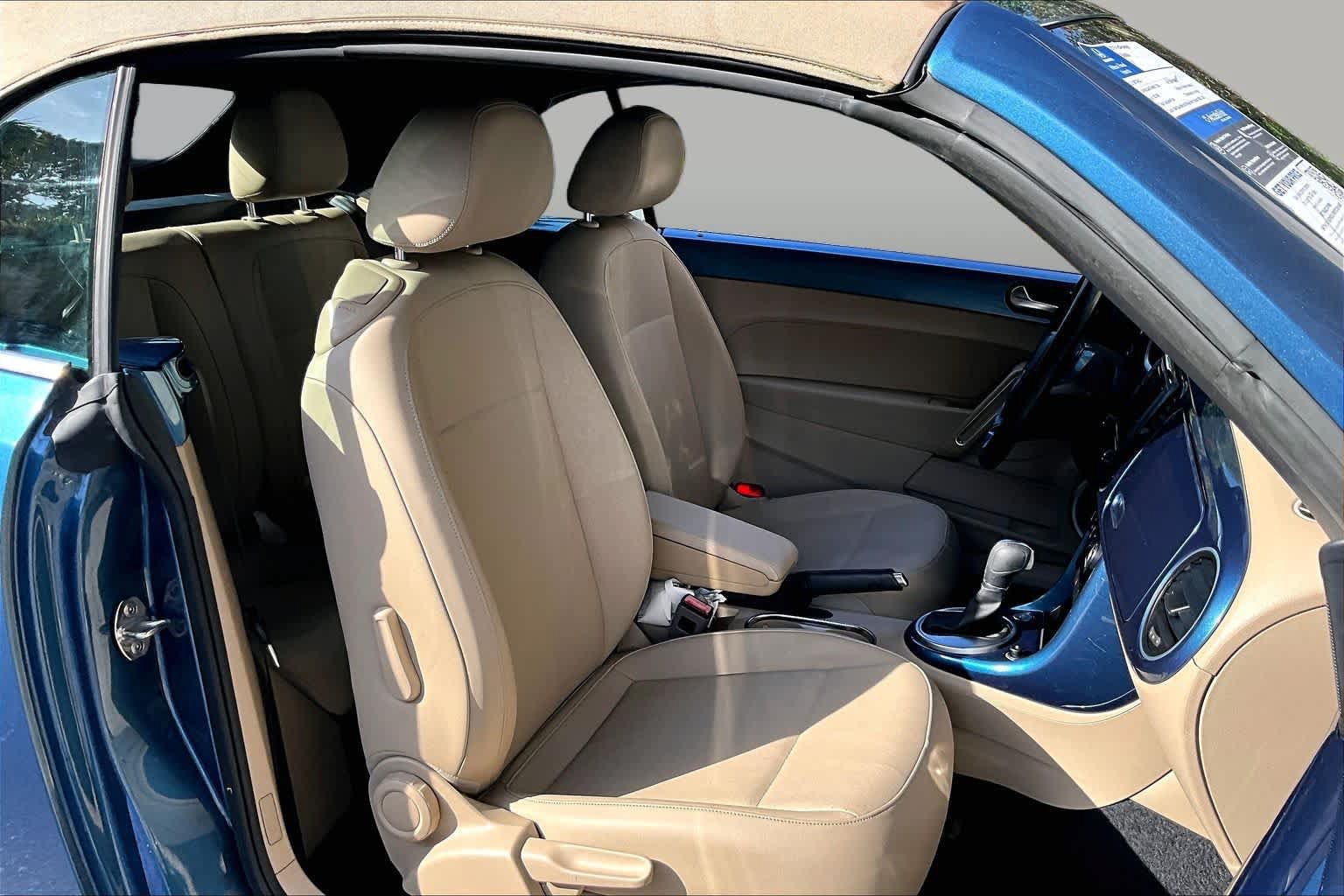 Used 2019 Volkswagen Beetle 2.0T SE FWD image 8