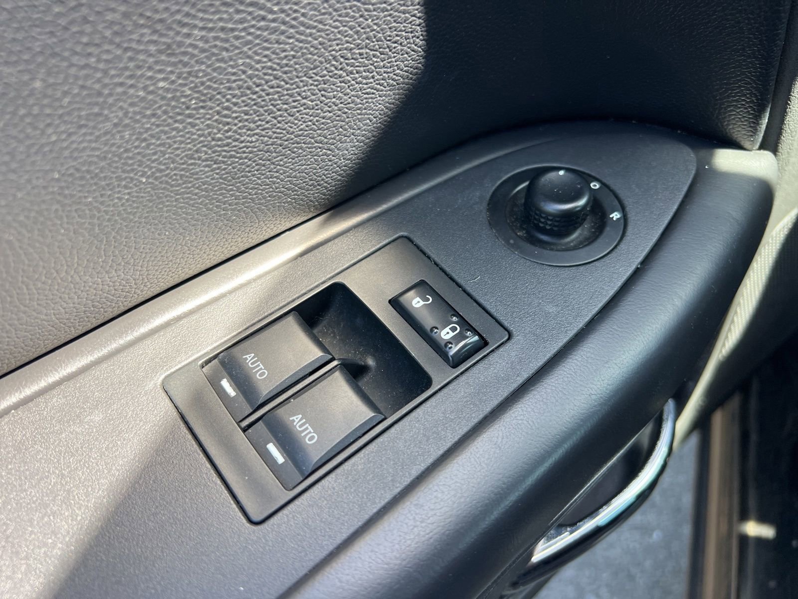 Used 2009 Dodge Challenger R/T w/ Sound Group image 11
