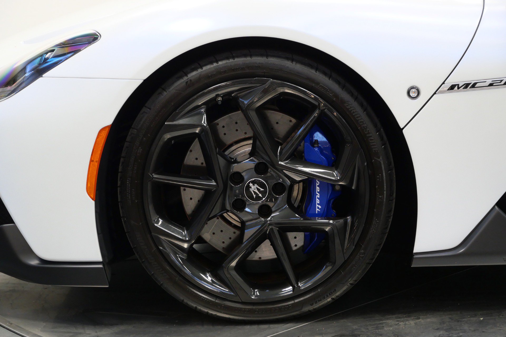 Used 2023 Maserati MC20 Coupe RWD image 10