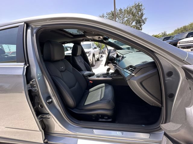 Used 2023 Cadillac CT4 Premium Luxury RWD image 33