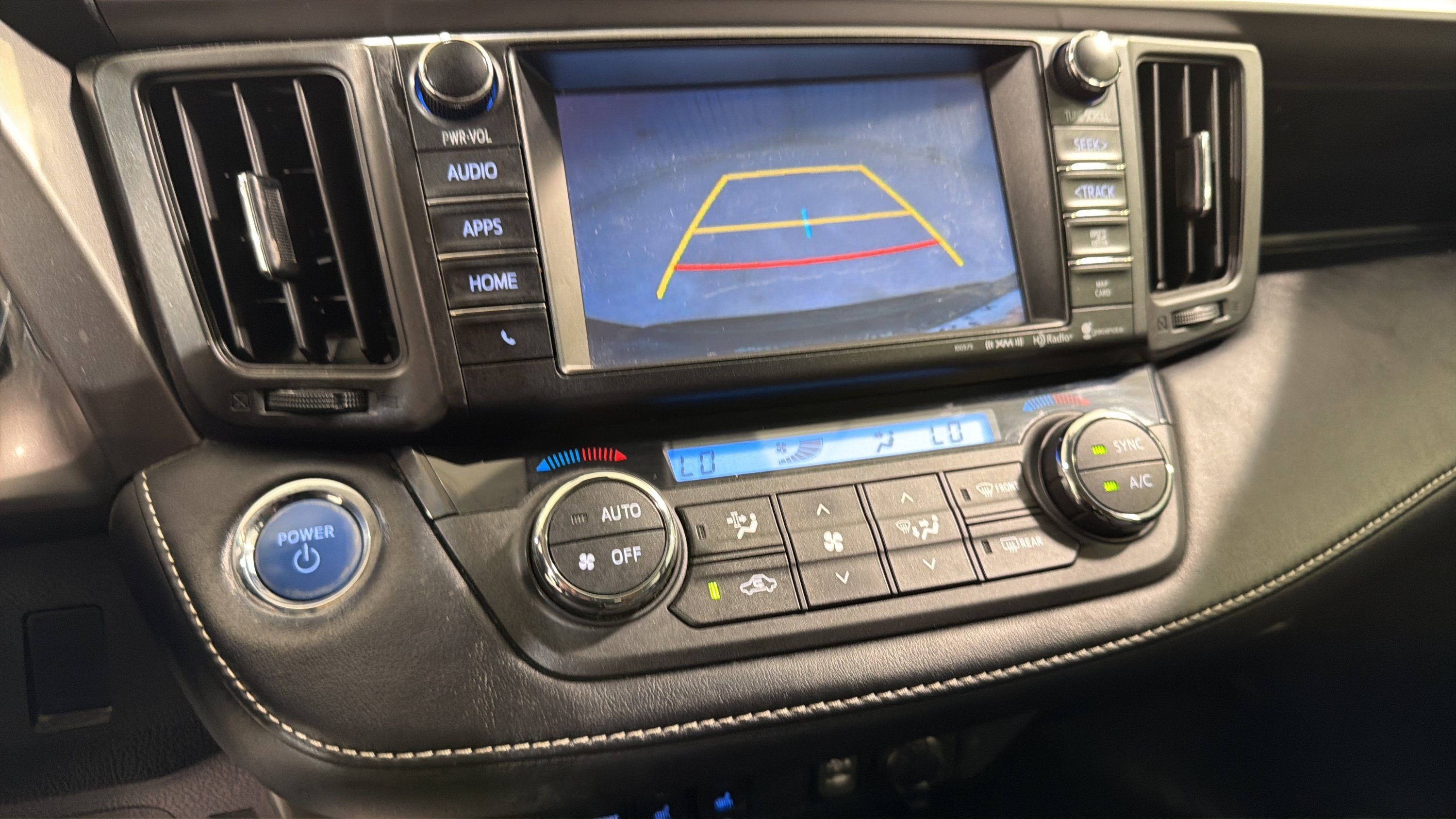 Used 2018 Toyota RAV4 Limited AWD/4WD image 16