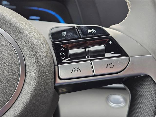 New 2025 Hyundai Elantra Sport image 18