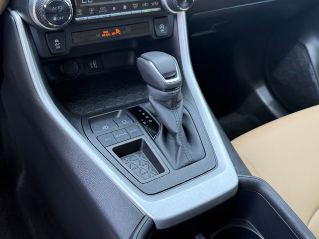 Used 2025 Toyota RAV4 XLE Premium image 25