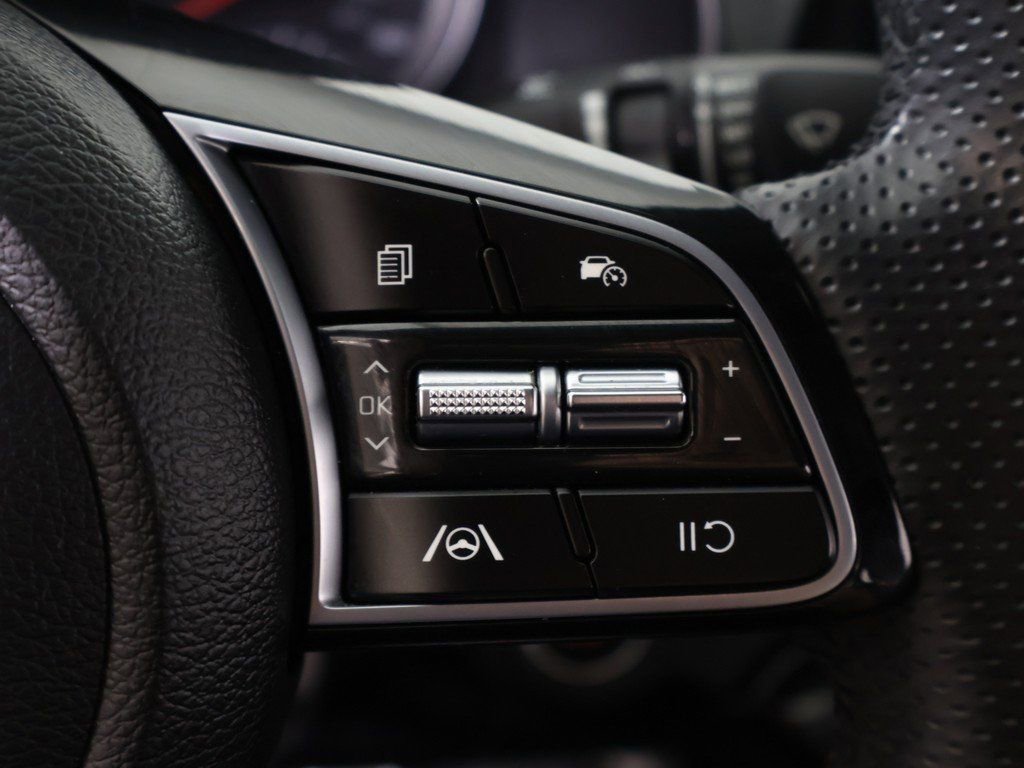 Used 2023 Kia Forte GT-Line image 40