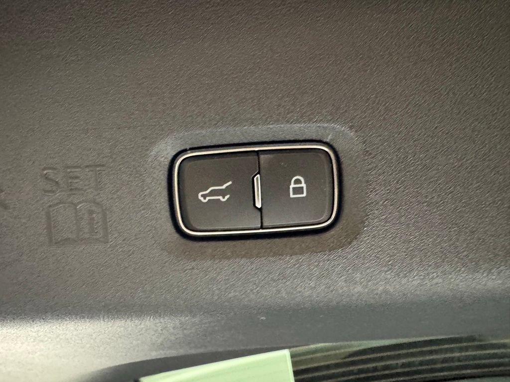 New 2026 Lincoln Navigator Reserve AWD/4WD image 29