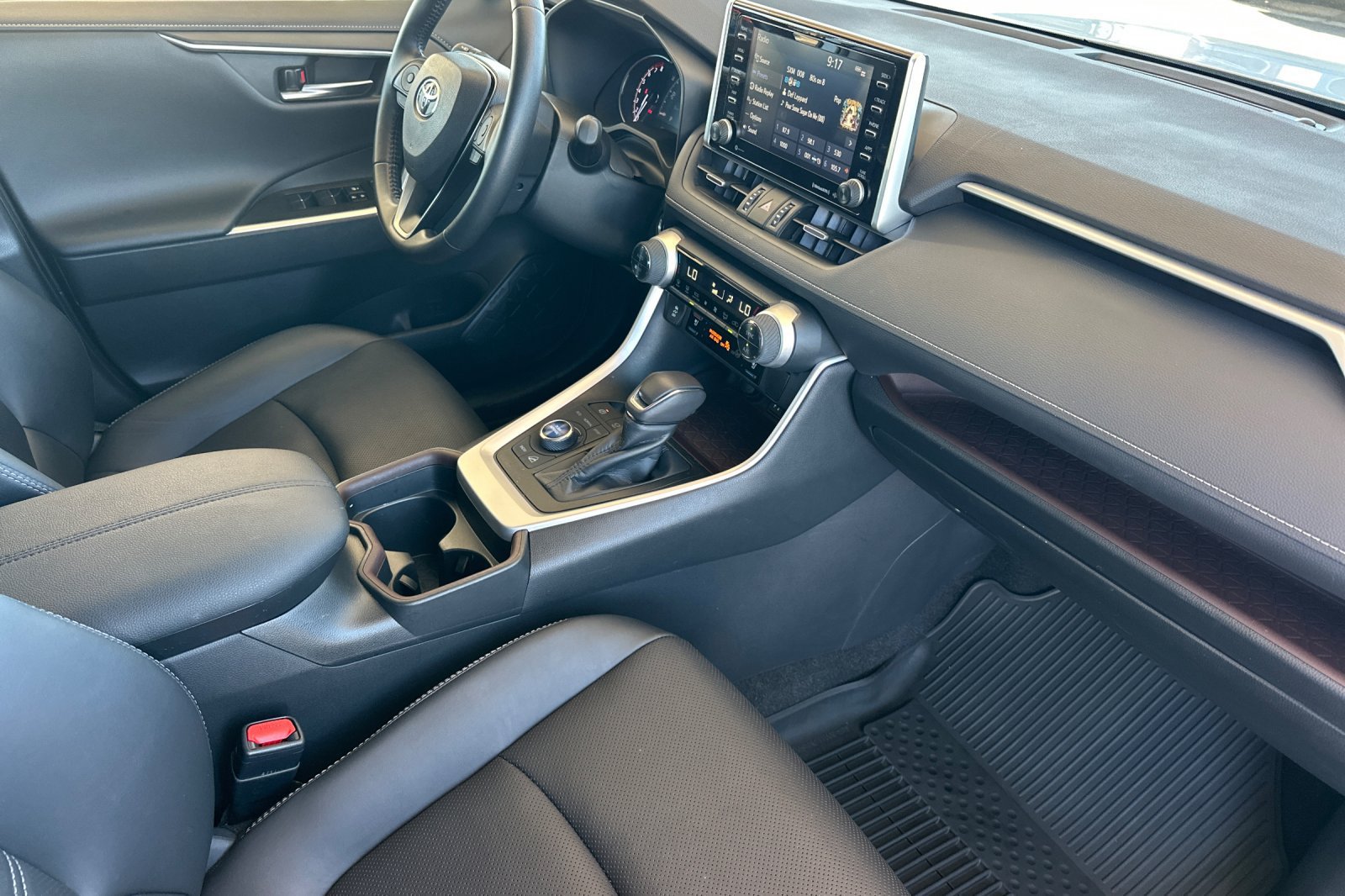Certified 2019 Toyota RAV4 Limited AWD/4WD image 16