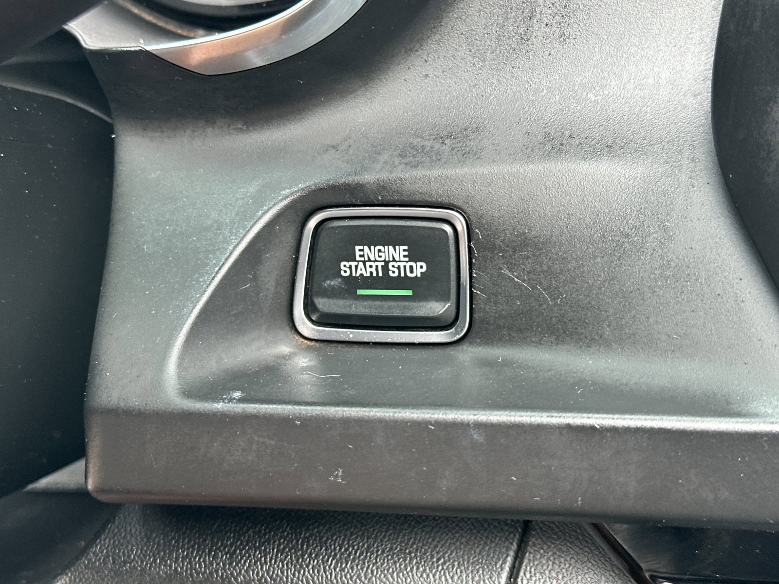 Used 2020 Chevrolet Camaro LT image 21