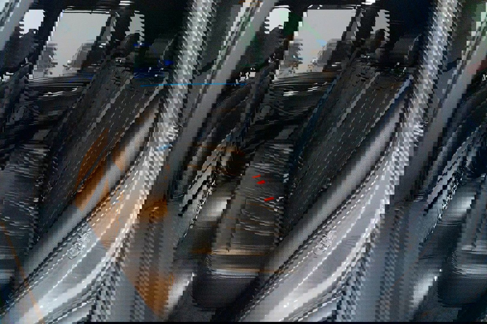 Used 2018 BMW X5 xDrive50i w/ M Sport Package image 26