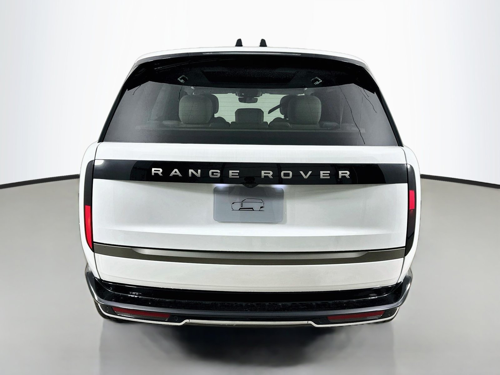 New 2026 Land Rover Range Rover Long Wheelbase SE AWD/4WD image 6