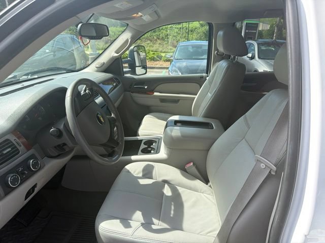 Used 2011 Chevrolet Silverado 3500 LTZ w/ LTZ Plus Package AWD/4WD image 5