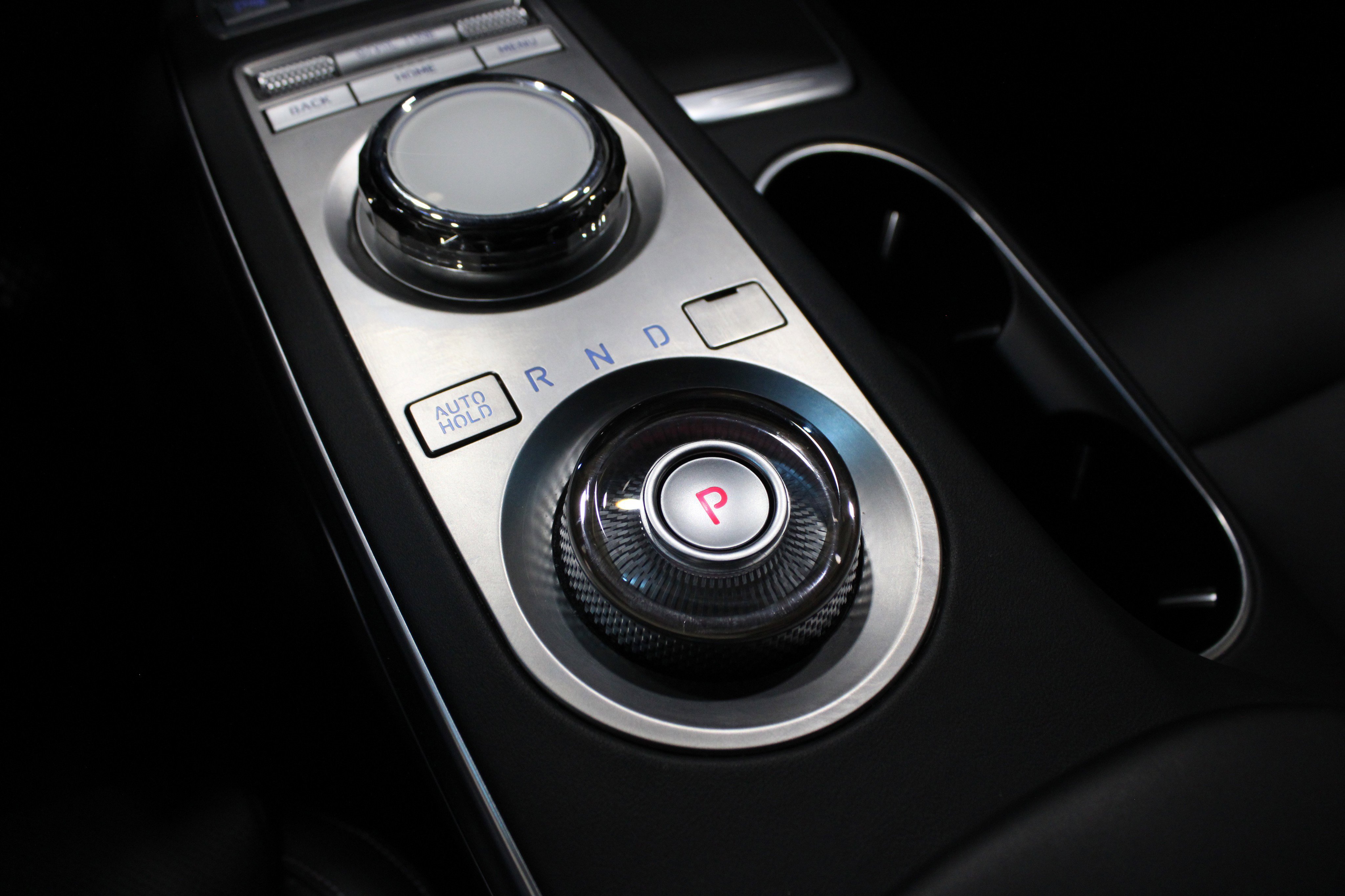 Used 2024 Genesis GV70 2.5T w/ Select Package image 23