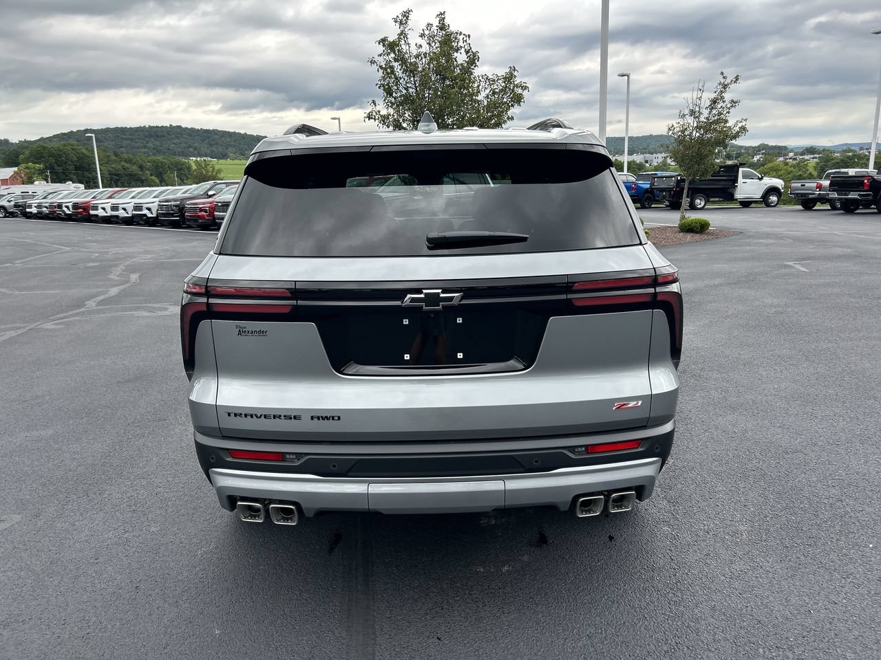 New 2027 Chevrolet Traverse Z71 w/ Driver Confidence Package AWD/4WD image 6