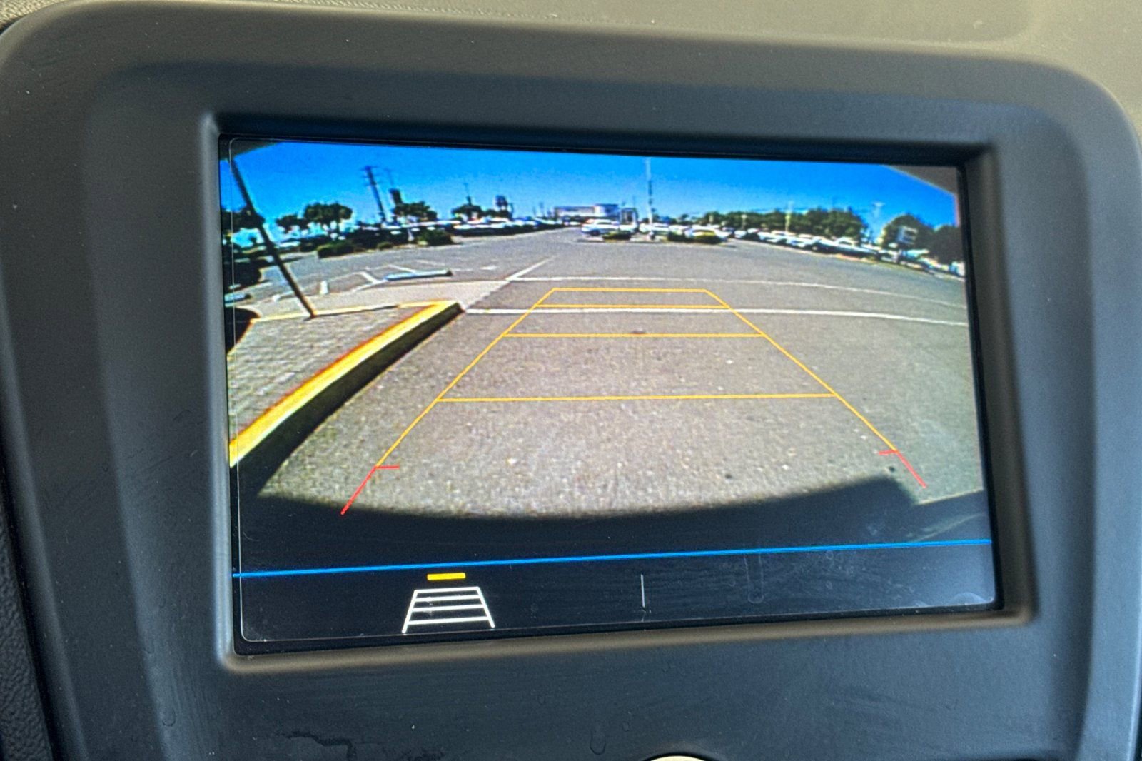 Used 2019 Chevrolet Equinox LS FWD image 19