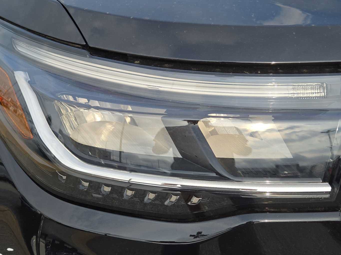 New 2026 Ford Explorer Active RWD image 15