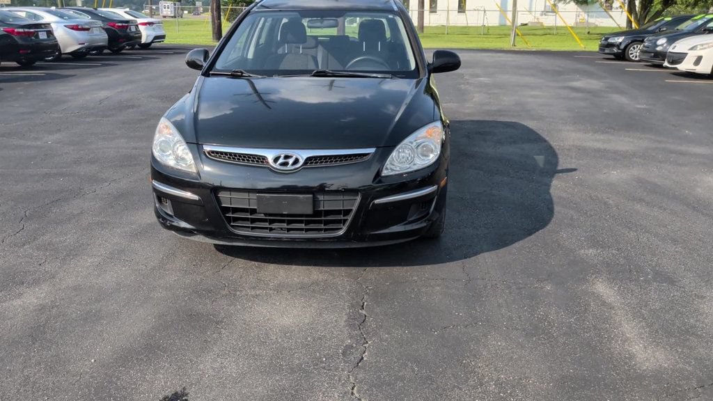 Used 2010 Hyundai Elantra GLS FWD image 3