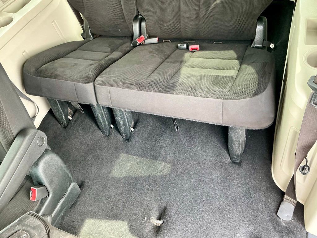 Used 2018 Dodge Grand Caravan SE w/ UConnect Hands-Free Group FWD image 27