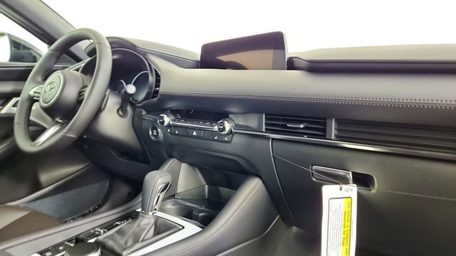 New 2026 MAZDA MAZDA3 Hatchback w/Premium Plus Pkg AWD/4WD image 32