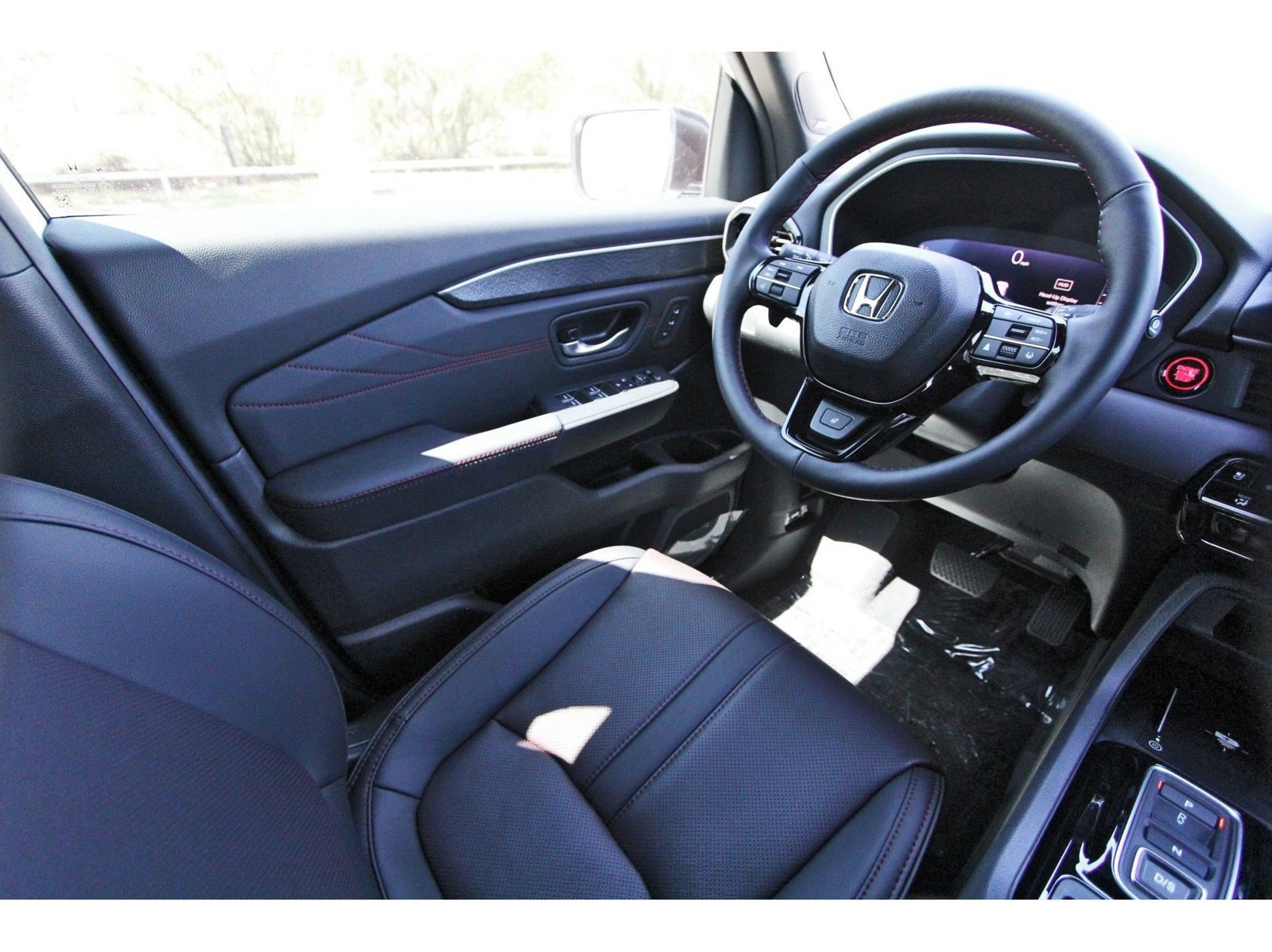 New 2026 Honda Pilot Black Edition image 9