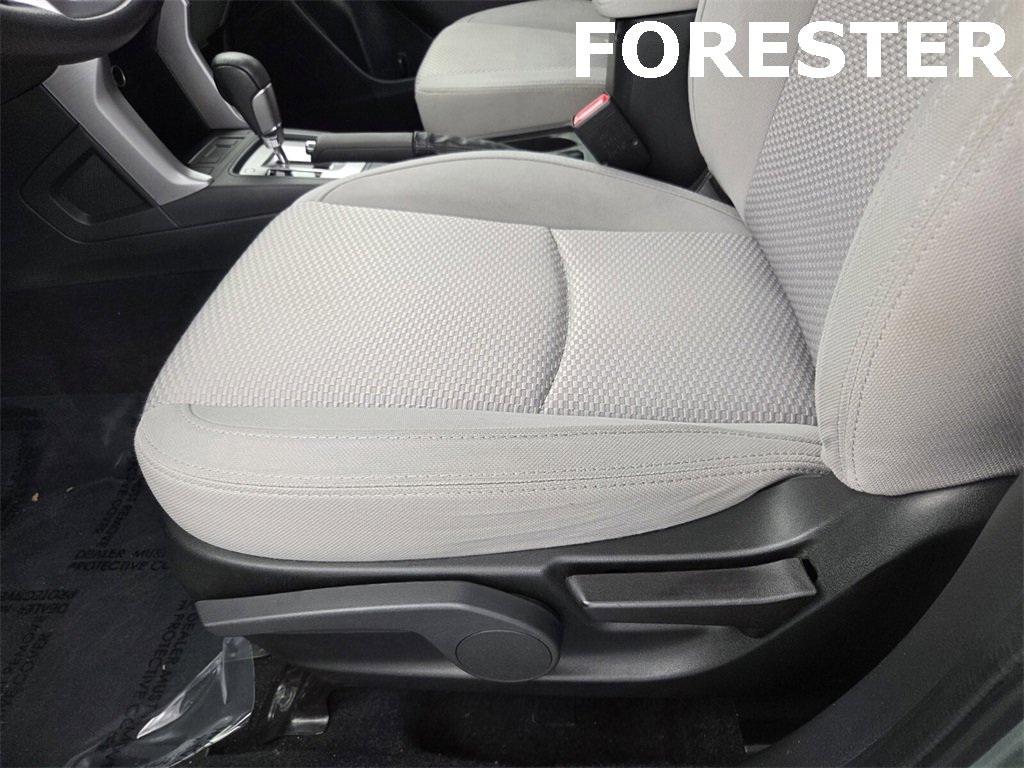 Used 2017 Subaru Forester 2.5i w/ Alloy Wheel Package image 26