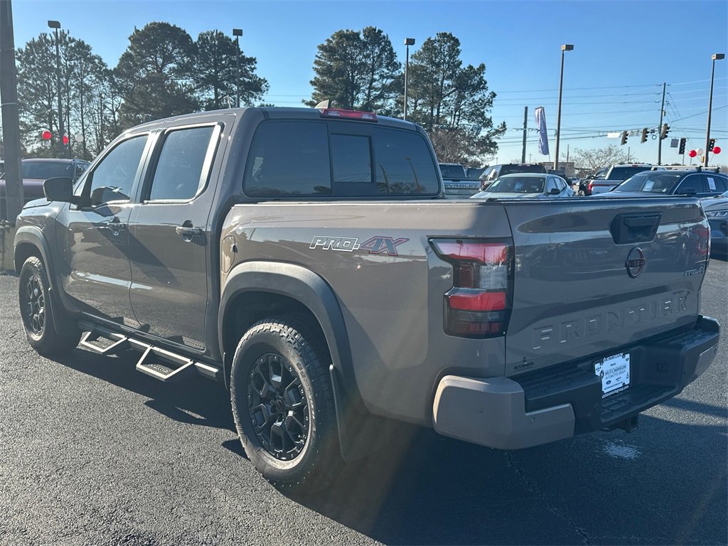 Used 2022 Nissan Frontier PRO-4X w/ Pro-4X Premium Package image 5