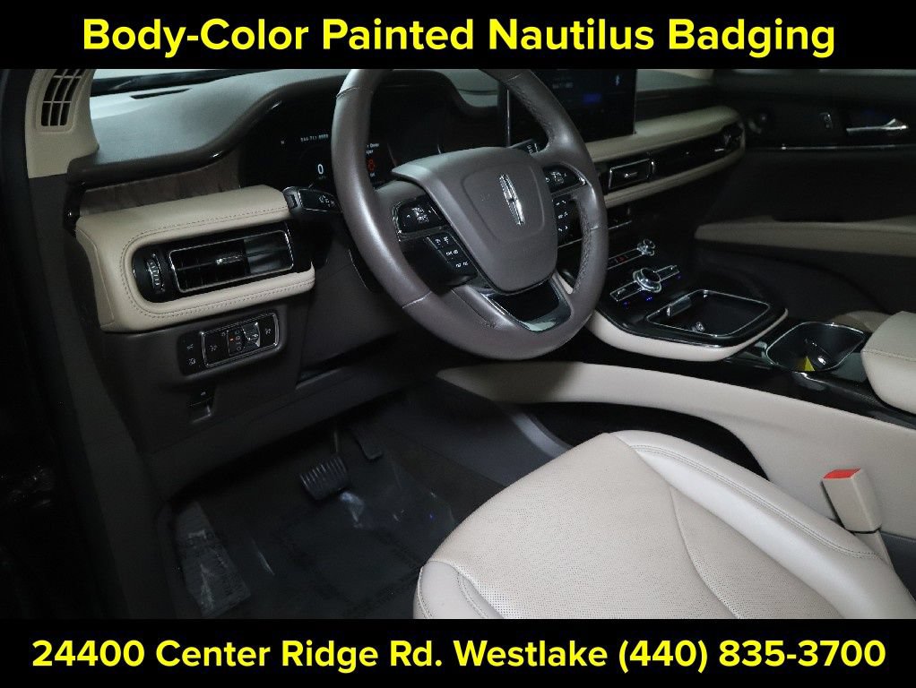 Used 2023 Lincoln Nautilus Reserve w/ Monochromatic Package AWD/4WD image 18