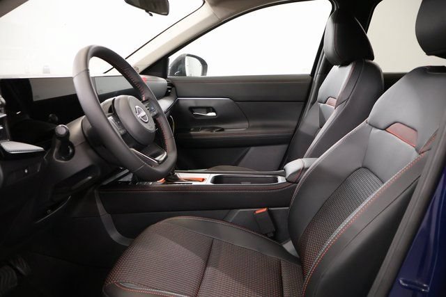 New 2026 Nissan Kicks SR AWD/4WD image 12