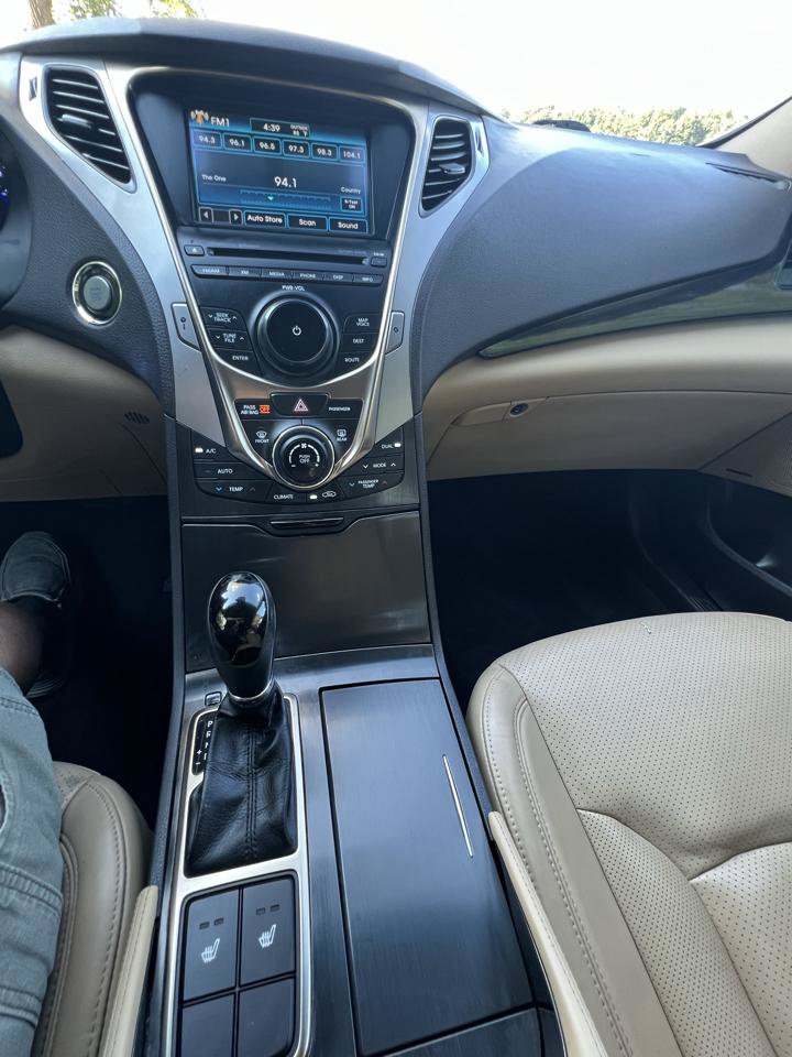 Used 2013 Hyundai Azera FWD image 14