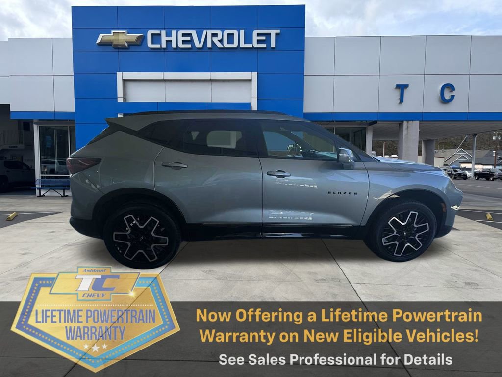 New 2025 Chevrolet Blazer RS w/ Driver Confidence II Package image 9