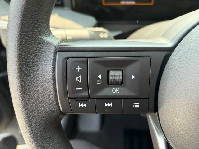 Certified 2025 Nissan Kicks SV w/ SV Premium Package AWD/4WD image 15