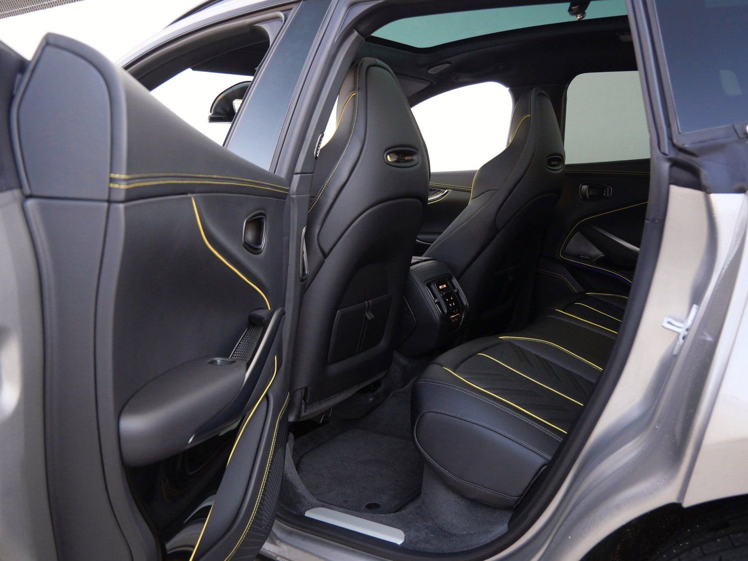 New 2026 Aston Martin DBX S image 22