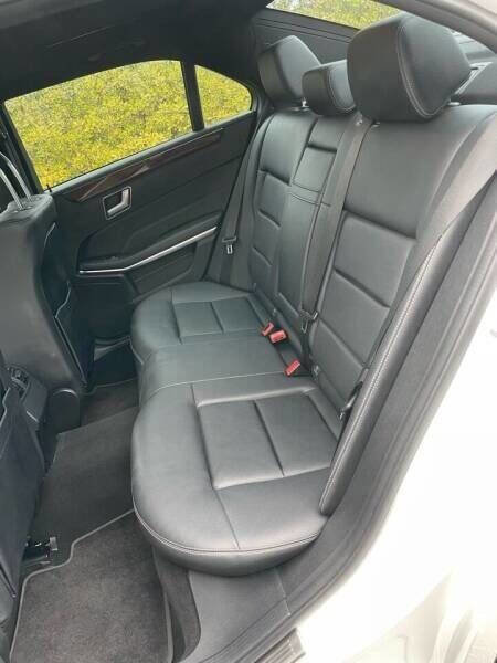 Used 2014 Mercedes-Benz E 350 4MATIC Sedan image 15