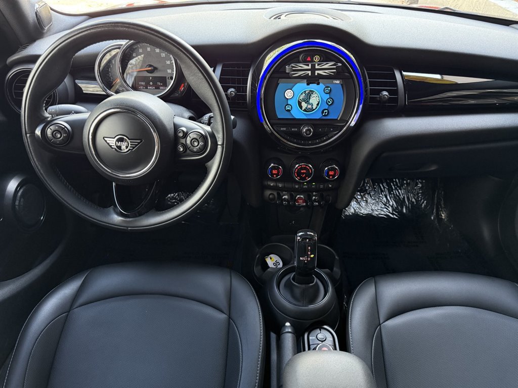 Used 2020 MINI Cooper 4-Door Hardtop w/ Premium Package FWD image 20