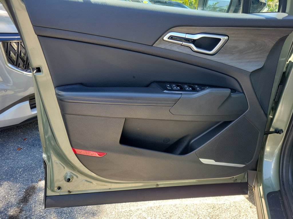 Certified 2025 Kia Sportage X-Line w/ Premium Package AWD/4WD image 20