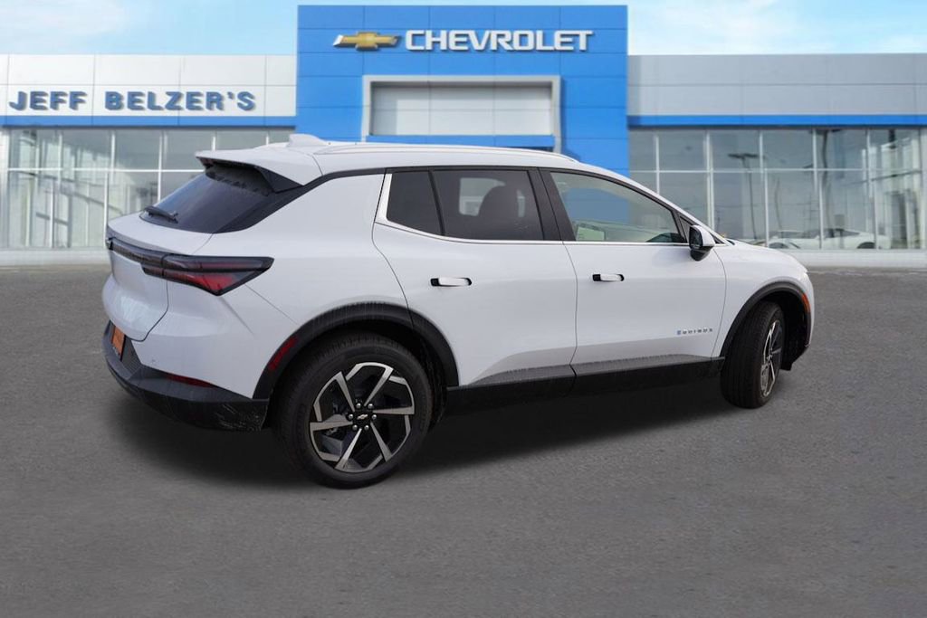 New 2026 Chevrolet Equinox EV LT AWD/4WD image 3
