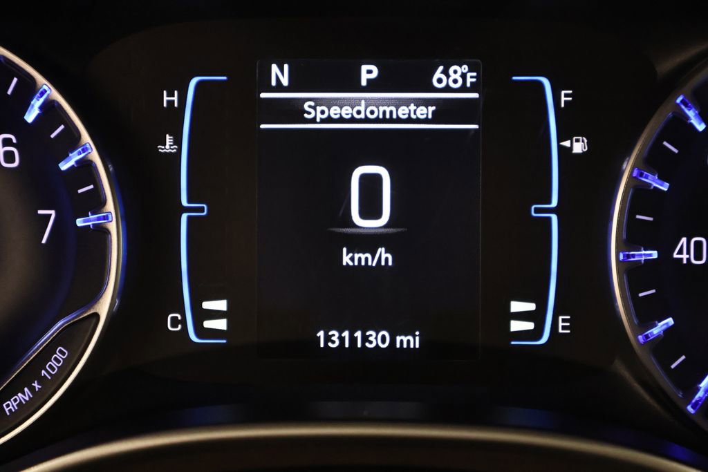 Used 2017 Chrysler Pacifica Touring image 26