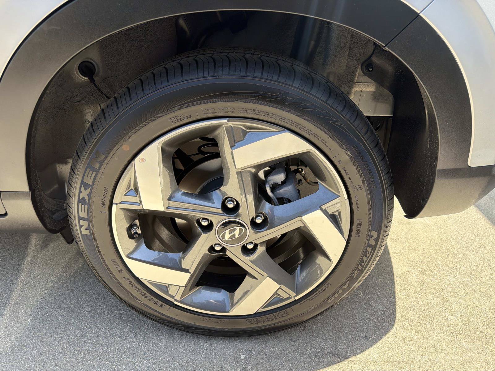 Certified 2026 Hyundai Venue SEL FWD image 7