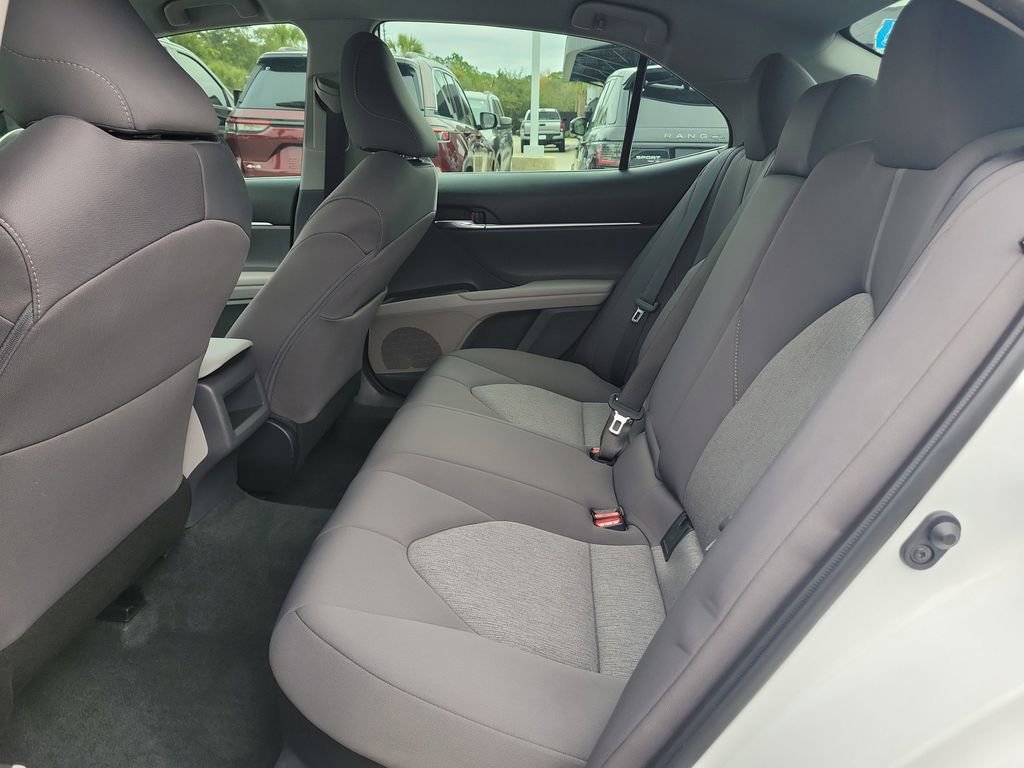 Used 2023 Toyota Camry LE image 13
