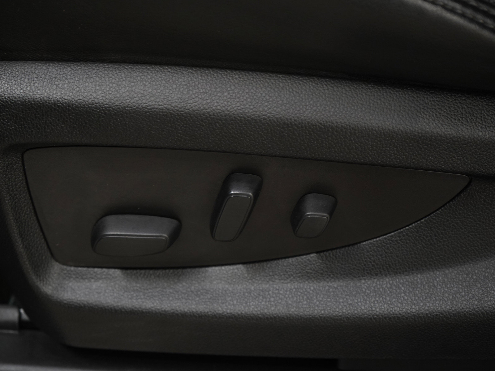 Used 2018 GMC Yukon Denali AWD/4WD image 28