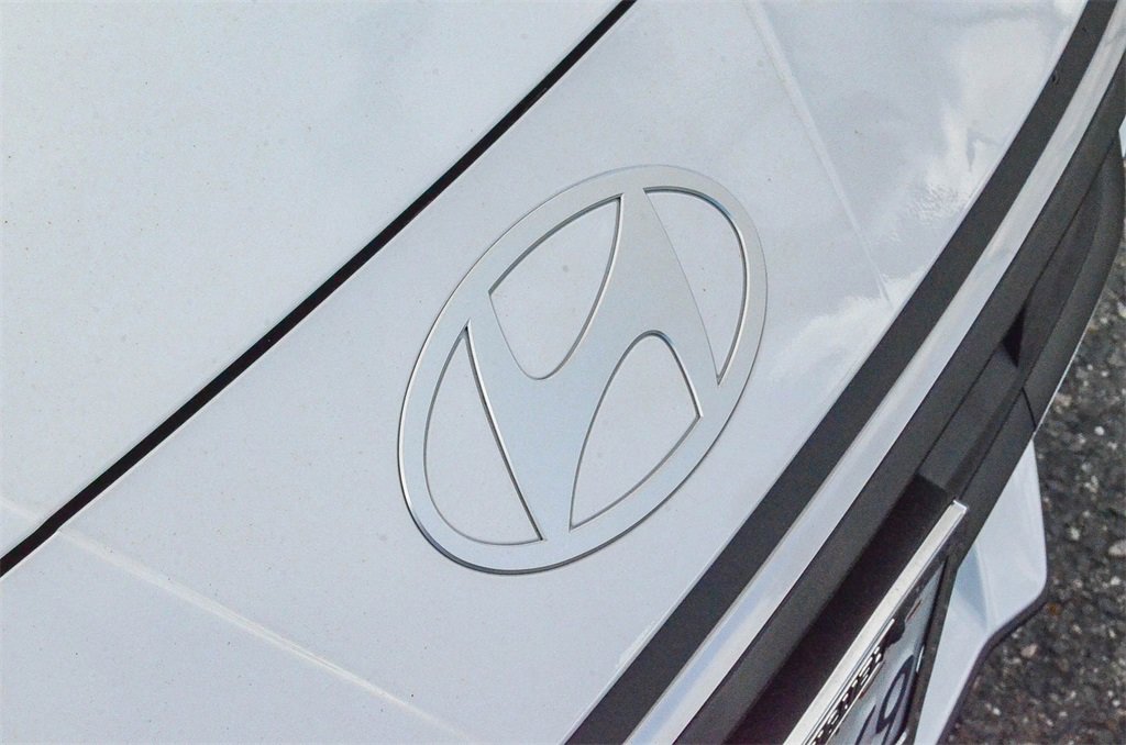 Certified 2024 Hyundai Elantra SEL image 12