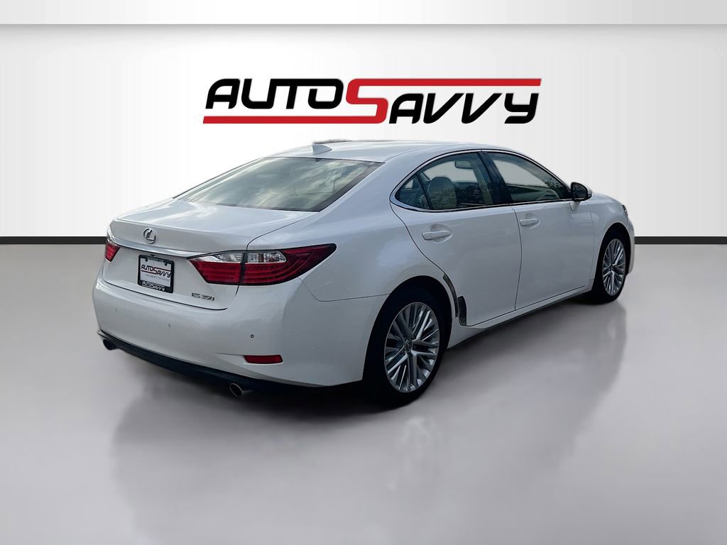 Used 2015 Lexus ES 350 350 w/ Luxury Package image 7