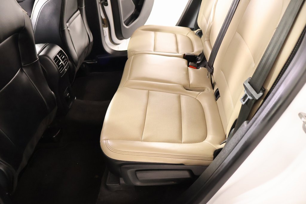 Used 2020 Ford Escape SEL image 12